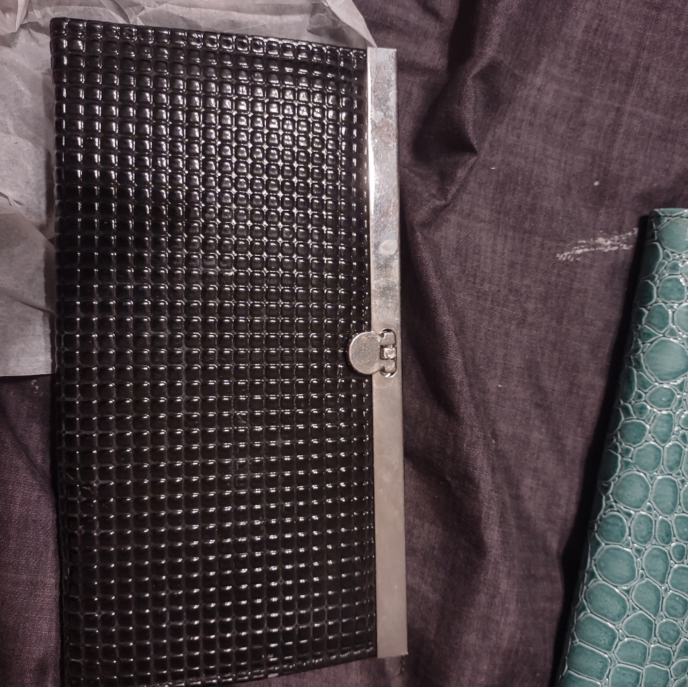 Wallets - Picture 6 of 8